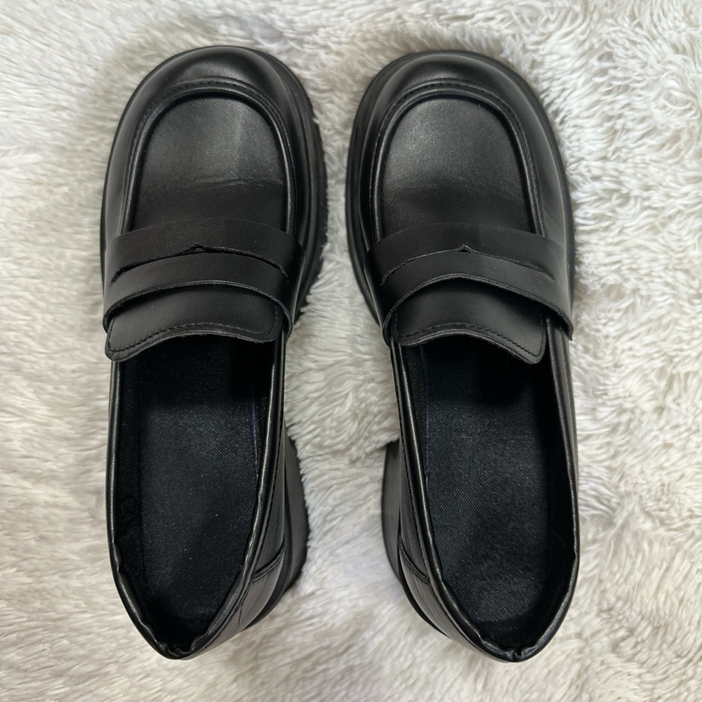 Vintage Black Penny Platform Loafers - Picture 3 of 4